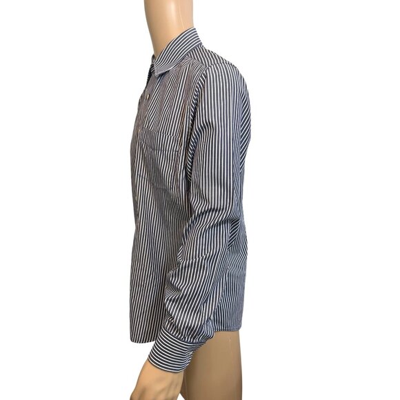 Gap Men’s Fitted Button Down Shirt M 15-15.5 Long Sleeve Point Collar Pocket - Picture 10 of 15